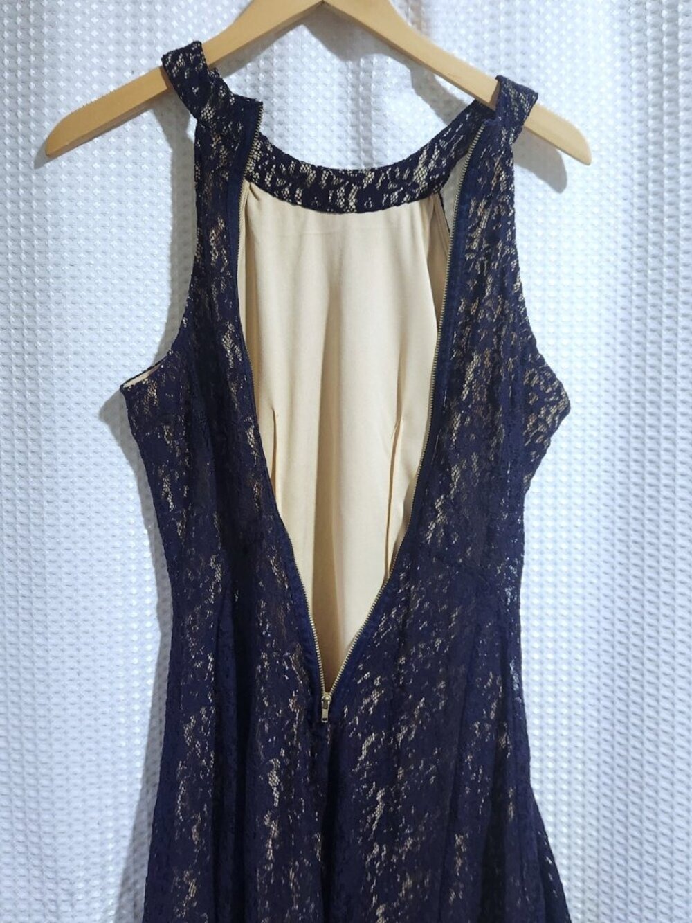 Navy Lace Fit & Flare Dress – Beige Lining – Party / Wedding Guest – Women’s Med - Picture 6 of 8